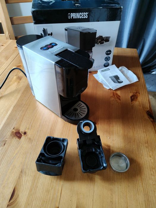 Princess ekspres kapsułkowy Multi Capsule Coffee Machine 4-in-1