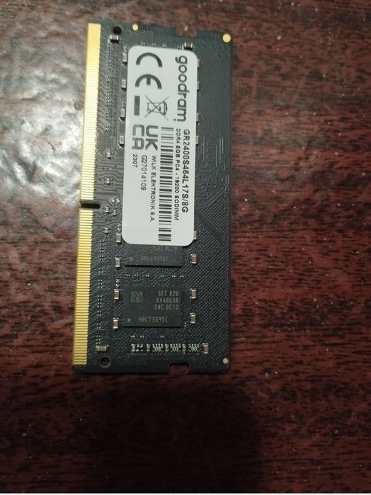 Оперативна пам'ять ноутбучна Goodram ddr4 gr2400s464l17s/8g