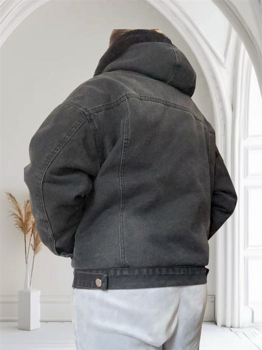 Тепла джинсова куртка на хутрі