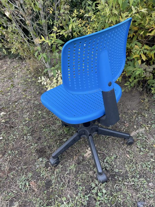 Крісло поворотне,офісне крісло,кресло детское,компʼютерне крісло