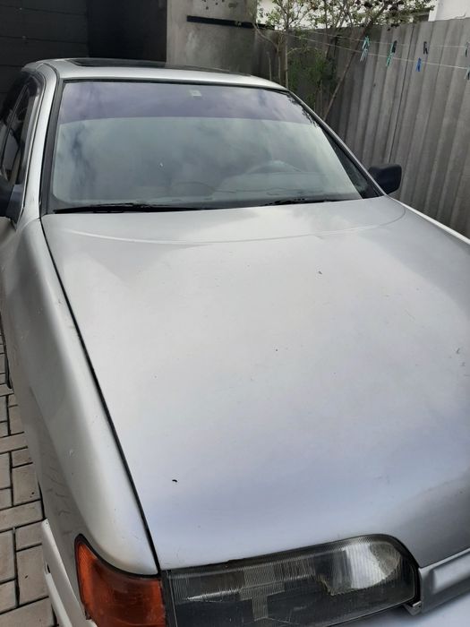 Автомобиль Ford Scorpio