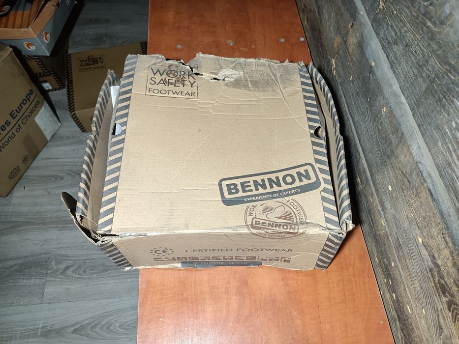 Buty Bennon comodore r.44