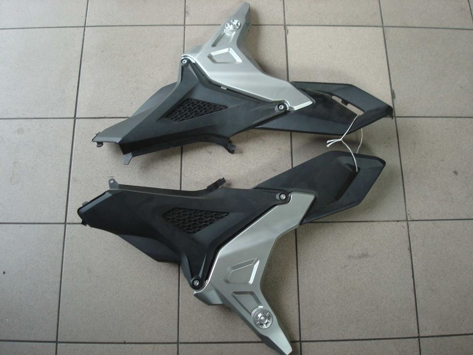 Honda NC 750 X 21r owiewka boczek części