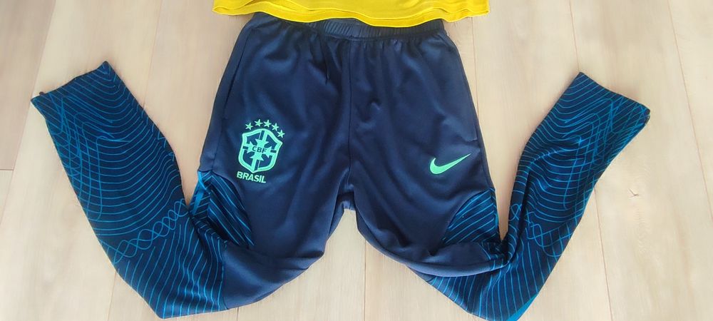 Dres Nike Brazylia spodnie koszulka t-shirt