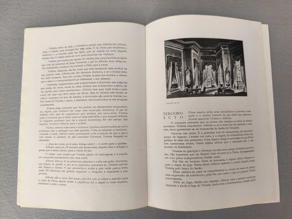 TRAVIATA - Verdi –
Programa e argumento
Ópera S. Carlos