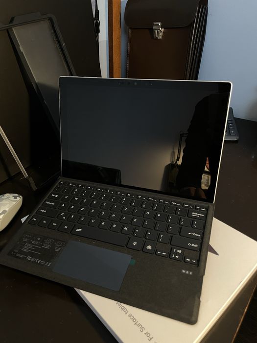 Microsoft Surface 7 pro 256GB