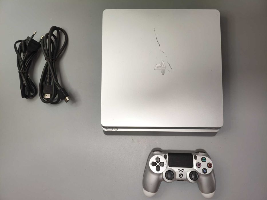 Playstation 4 Slim Silver