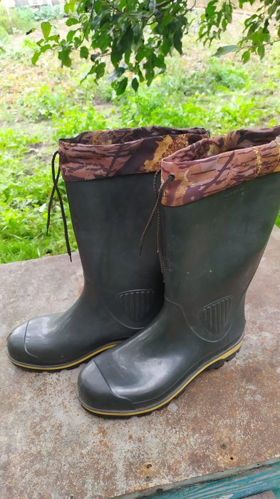 Сапоги резиновые.