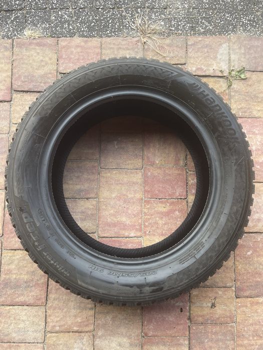 Opony zimowe Hankook 205/55/16