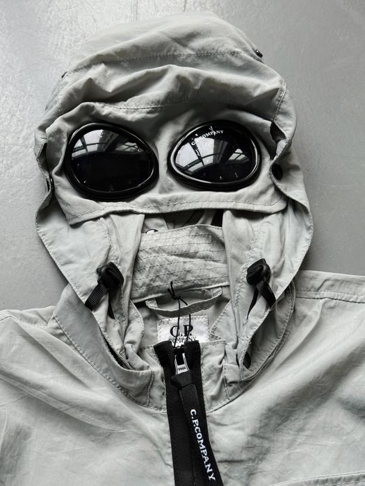 Вітровка нейлонова C.P. COMPANY з овальними лінзами
