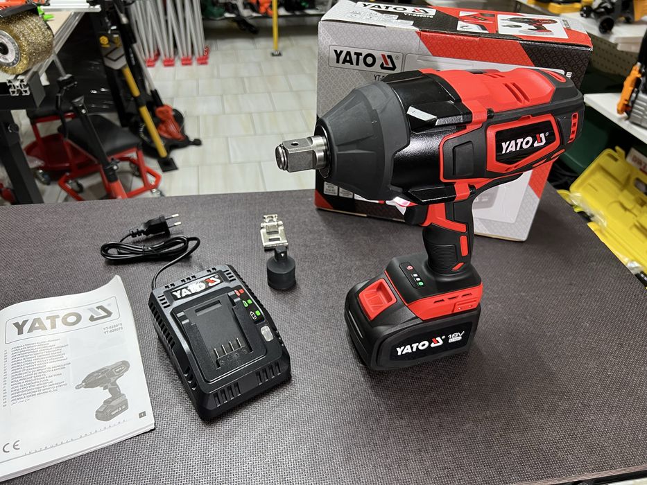 Аккумуляторный ударный гайковерт 2000 Нм YATO YT-828076 + акб 6Ач + зу