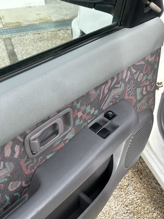 Nissan Micra II K11 (SELO ANTIGO)