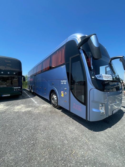 Продається туристичний автобус