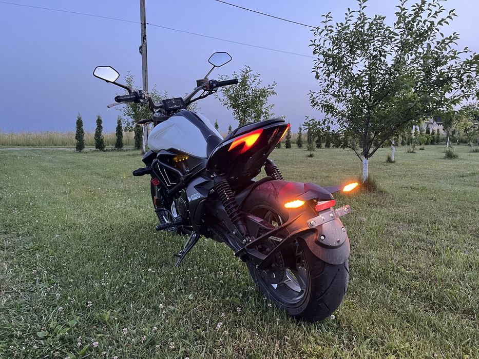 Малокубатурний Diavel