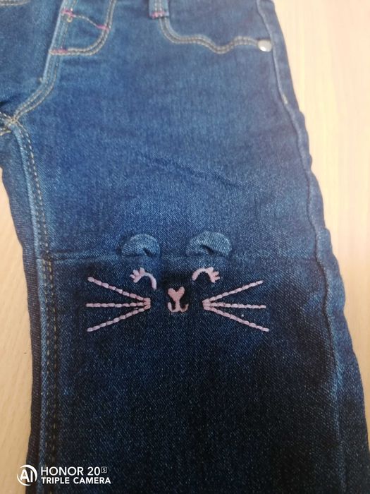 Calças inverno menina 9-12 meses Benetton como novas