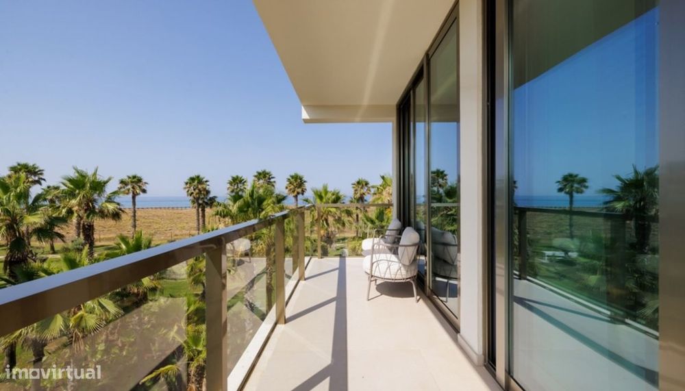 Apartamento T3 à venda com acesso direto à praia dos Salgados, Algar