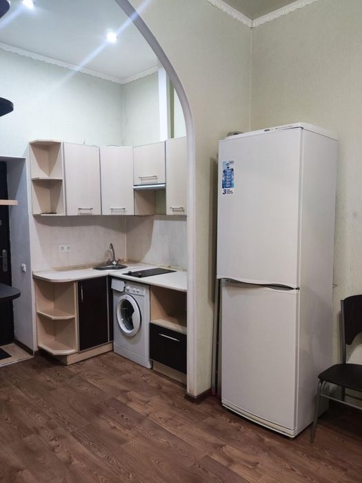 Продам 1 к.кв. Добровольцев 5, метро Метростроителей
