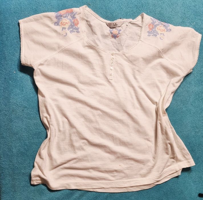 Isle M L XL haftowana bluzeczka  j.Nowa