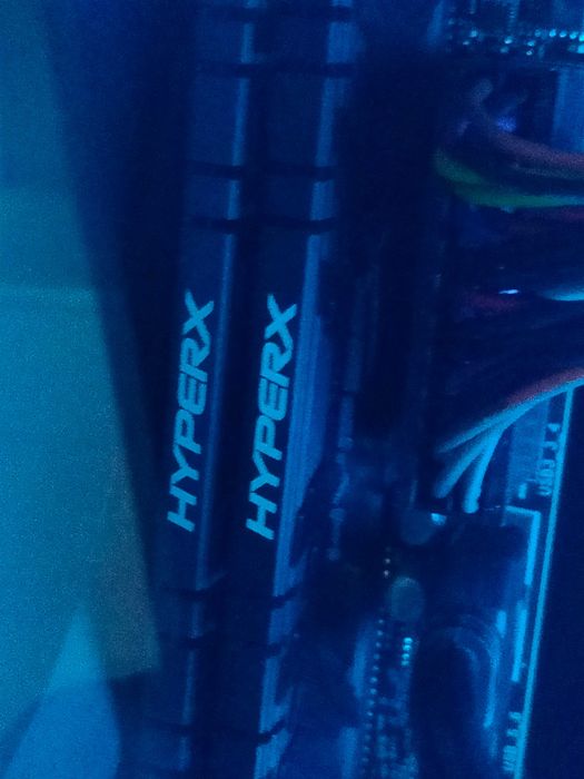 Komputer i5-8600k, HyperX 2x8 2400 CL12, GTX 980 PNY, 2xDyski, H310