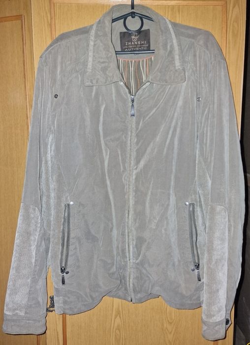 Легенька вітровка чоловіча для 52-56 розміру