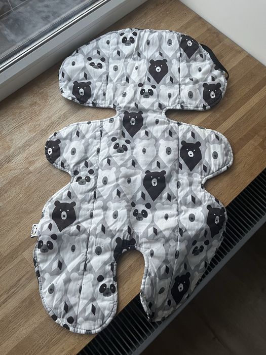 Вкладка для автокрісла