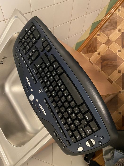 Бездротова клавіатура Logitech Y-RR54