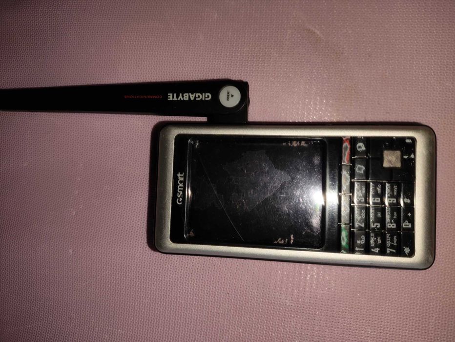 Продам телефон G.smart