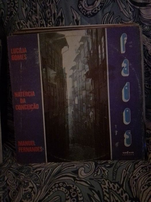 Disco de música em bom estado