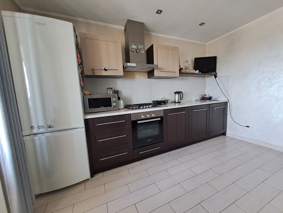 Терміново! Продаж 3к квартири 94.4 кв. м на вул. Лозовецька