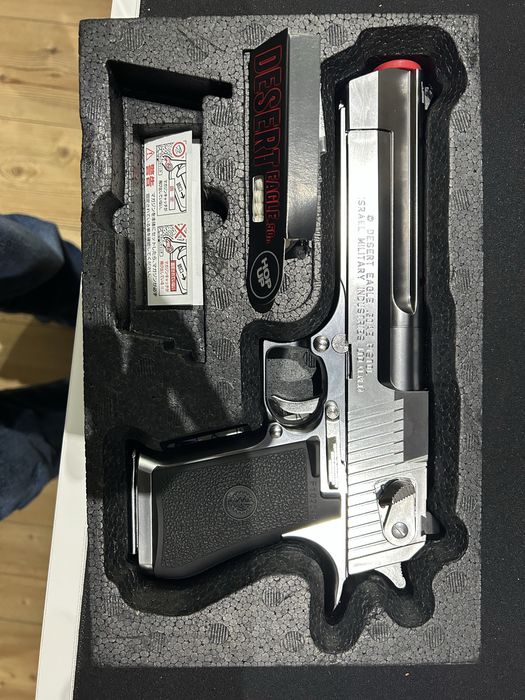 Vendo Tokyo Marui Desert Eagle .50 Chrome sem estrear