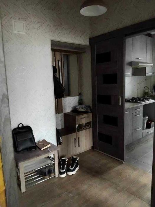 Продам 2 комн. квартиру в районе ХТЗ