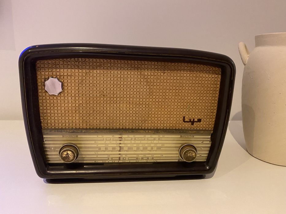 Radio antigo de coleção Lys