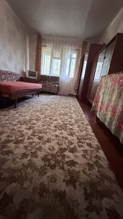 Продам 1 кімнатна Черемушки  працюємо з державними програмами