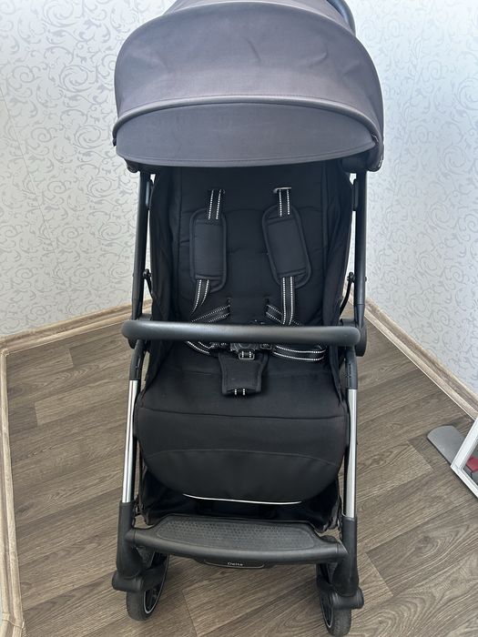 Прогулянковий візок Carrello delta