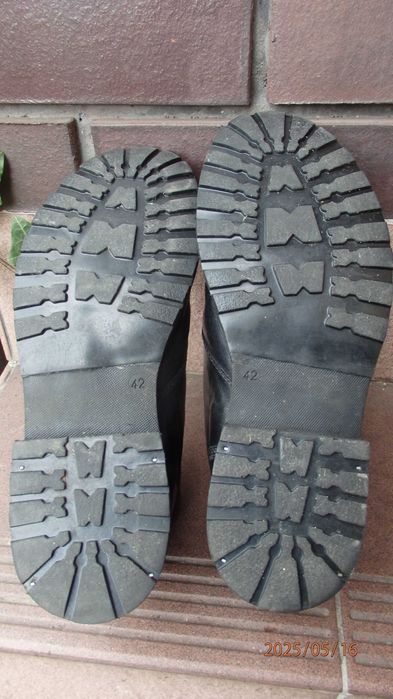 Buty męskie wysokie firmy Lasocki for men rozmiar 42.