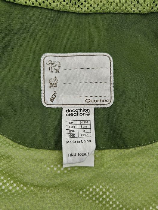 Kurtka przeciwdeszczowa Decathlon r. 98