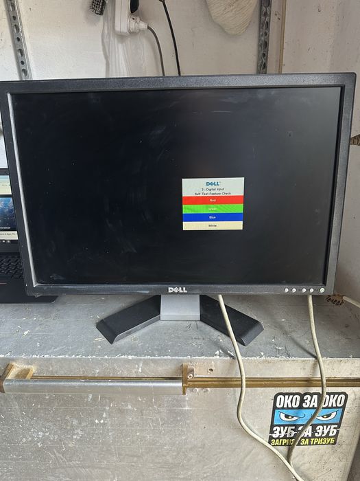 Монітор Dell 22 дюйми