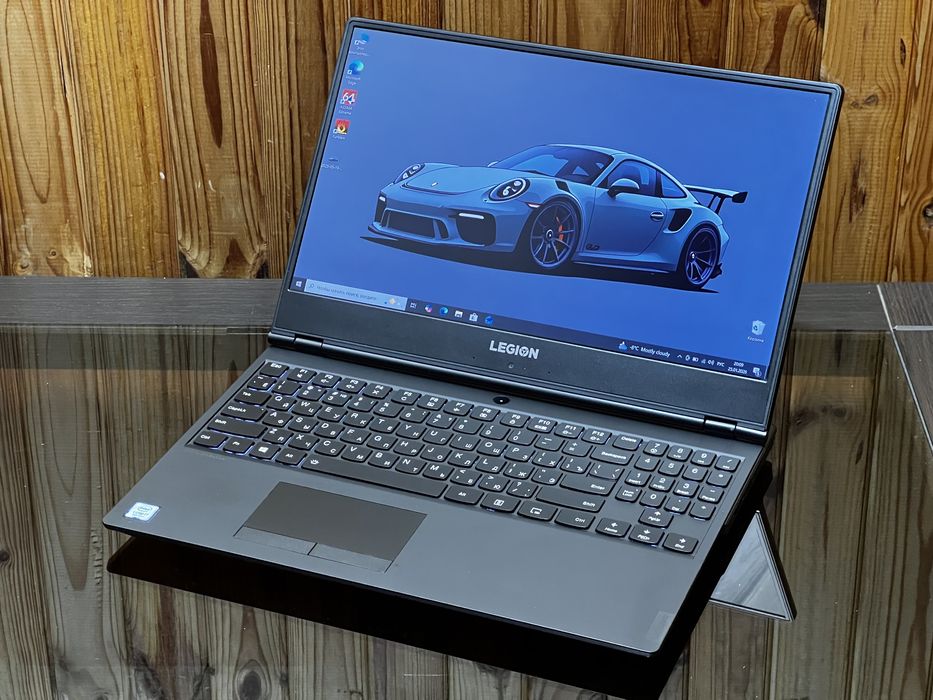 Lenovo Legion y540, RTX2060, 144hz, I7 9750h