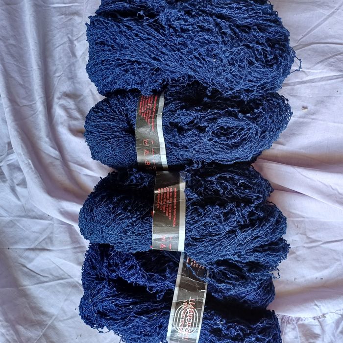 Sprzedam przędzę 4 sztuki