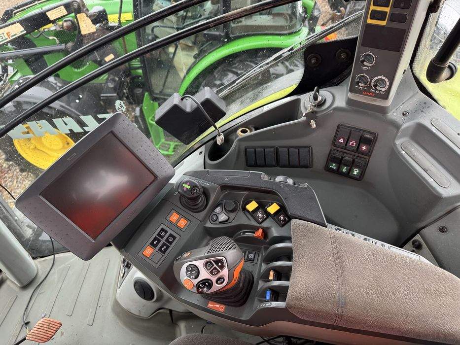 Ciągnik CLAAS AXION 830 - 2015 rok - TUZ, WOM - CMATIC