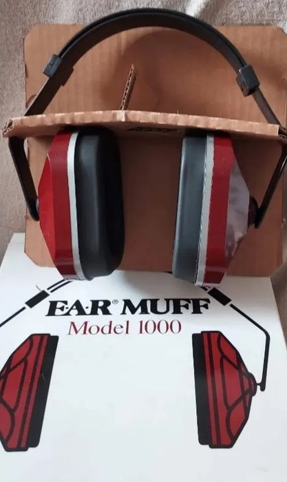3M™ Model 1000 Earmuffs