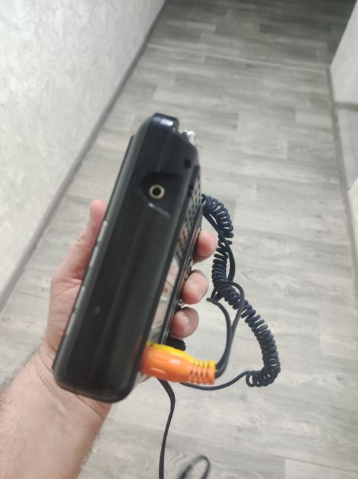 Продам автомобільний телевізор