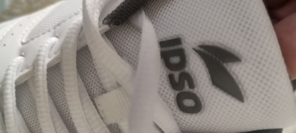 Tênis Ipso n42 novos