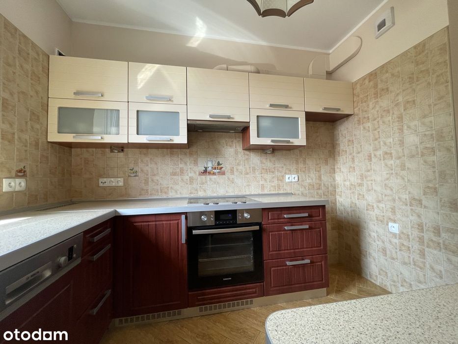 Apartament z klimatyzacją, windą, 2 łaz. + 3 pok. + kuchnia - CENTRUM