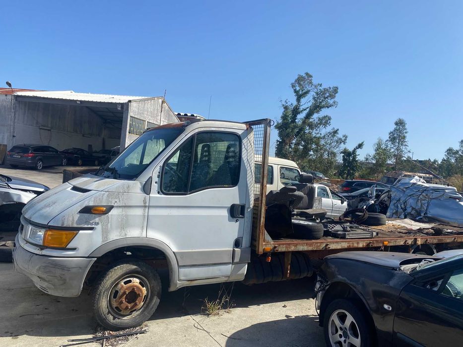 Iveco Daily 50C15 2.8 2002  Cabine Simples Estrado em Ferro PARA PEÇAS