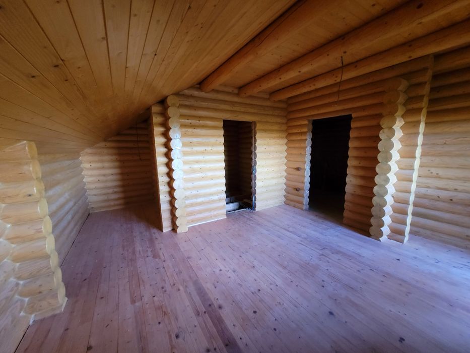 Будинок з дерева,новий у мальовничомуі затишному районі ,краєвид 10з10