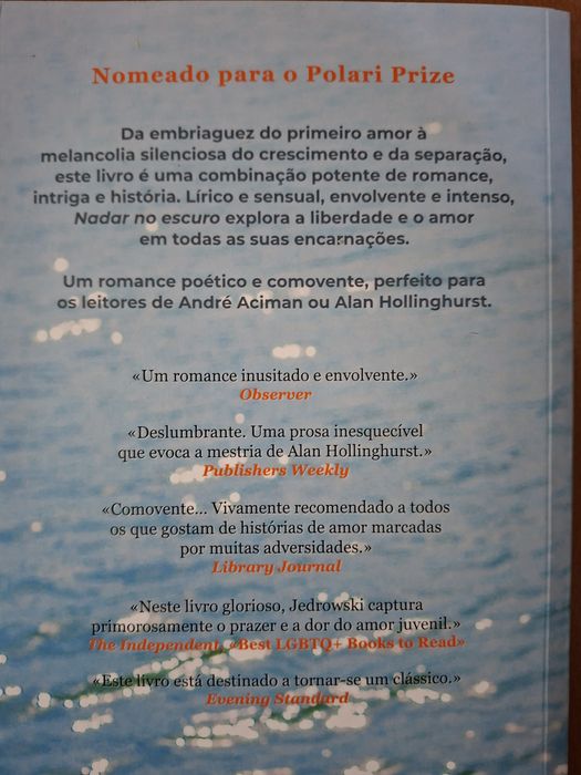 Nadar no escuro .