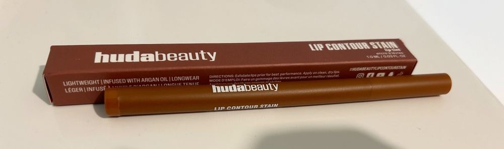 Huda beauty lip contour stain toasty brown konturówka