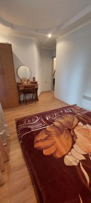 Продам 3-х эт дом в Новоселовке