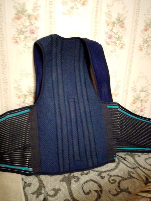 Продам грудо-поясничный корсет